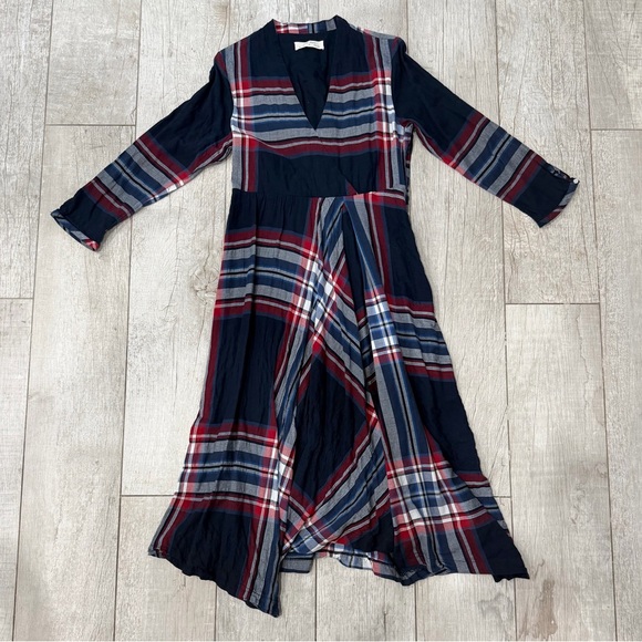 Isabella Sinclair Navy Plaid Wrap Style Midi Dress Long Sleeve Size M EUC - Picture 3 of 6